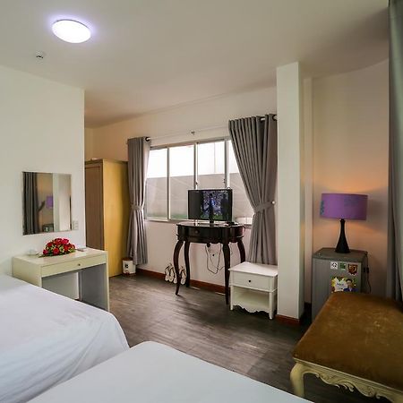 Danang Center Hotel Екстериор снимка