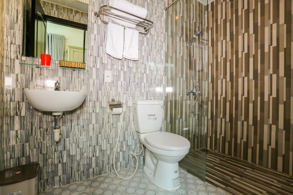 Danang Center Hotel Екстериор снимка