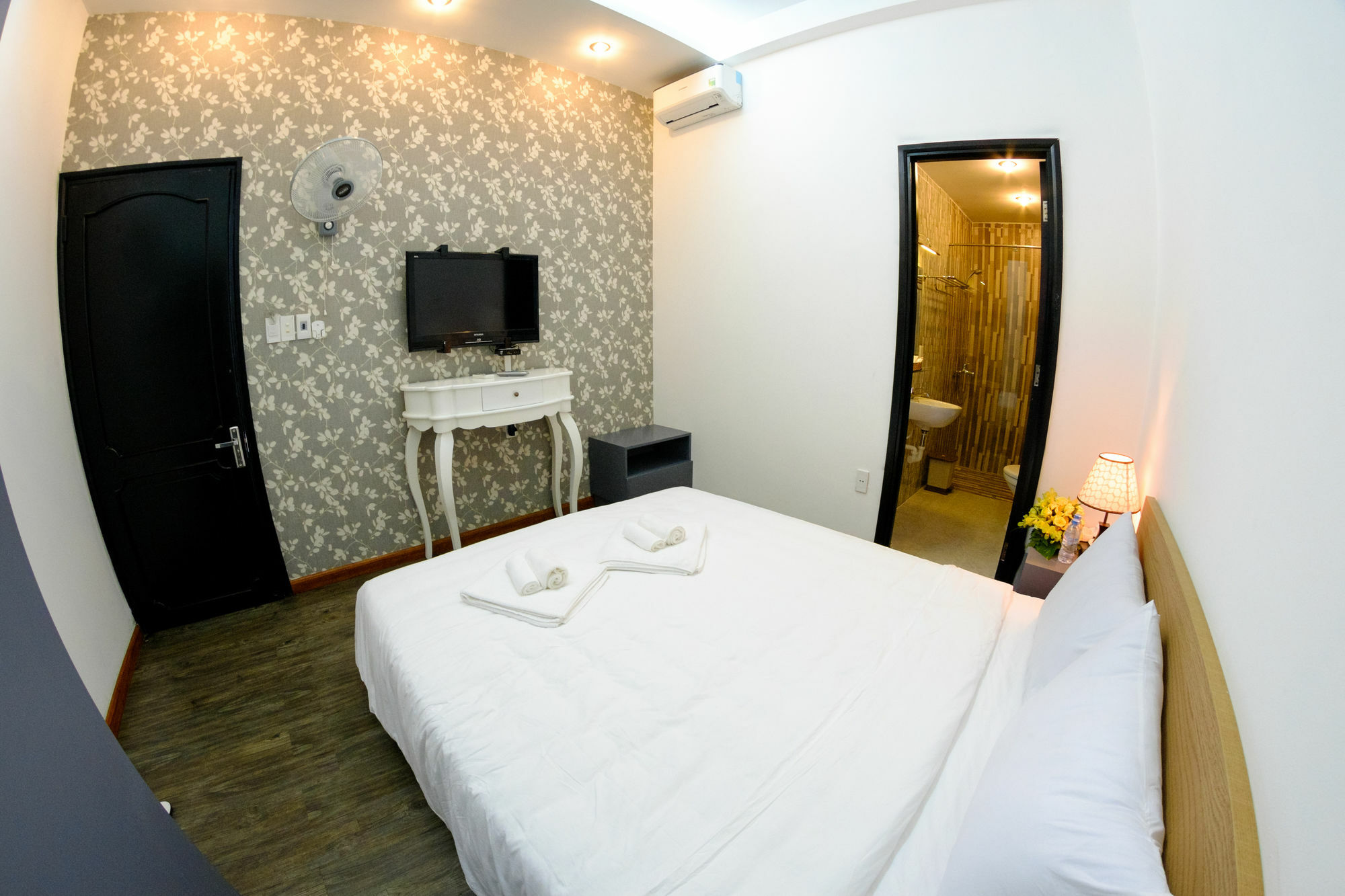 Danang Center Hotel Екстериор снимка
